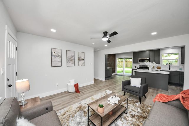 3414 Trelawney Drive, Pearland, TX 77581
