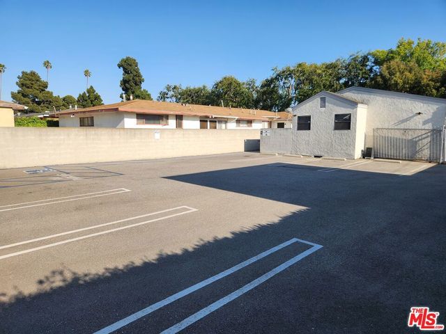 655 E Queen Street, Inglewood, CA 90301