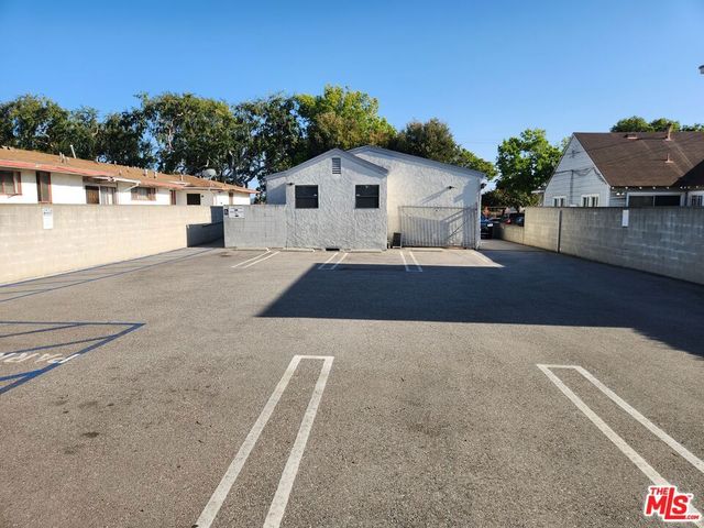 655 E Queen Street, Inglewood, CA 90301