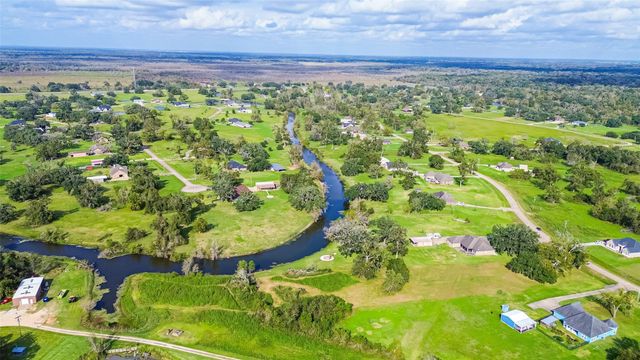 608 Wagon Wheel Tr Trail, Angleton, TX 77515