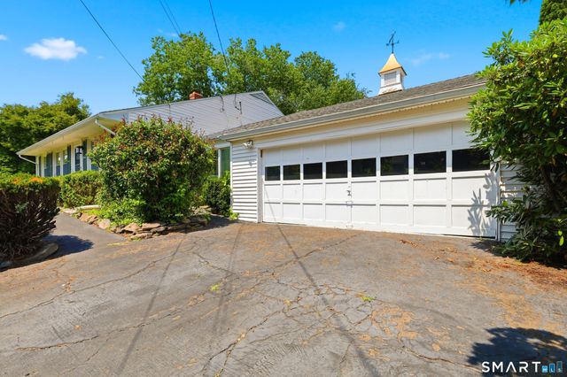 110 Ruby Lane, Stratford, CT 06614