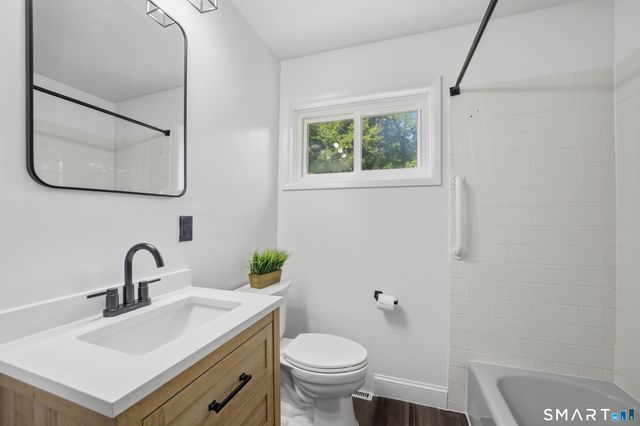 110 Ruby Lane, Stratford, CT 06614