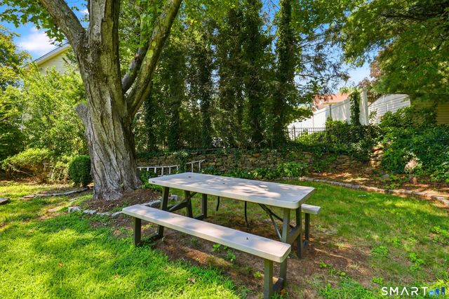 110 Ruby Lane, Stratford, CT 06614