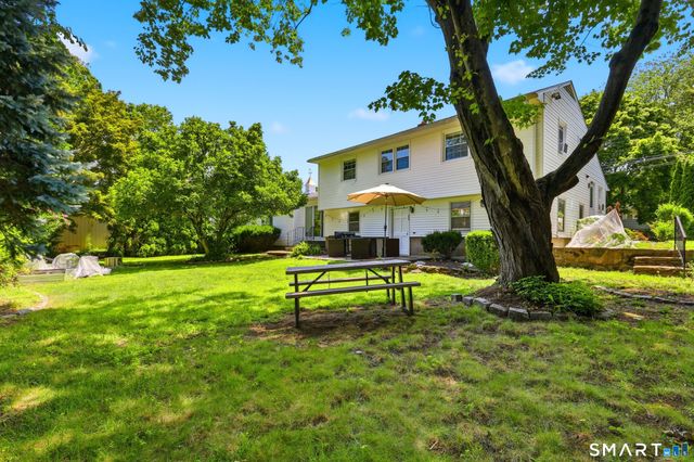 110 Ruby Lane, Stratford, CT 06614
