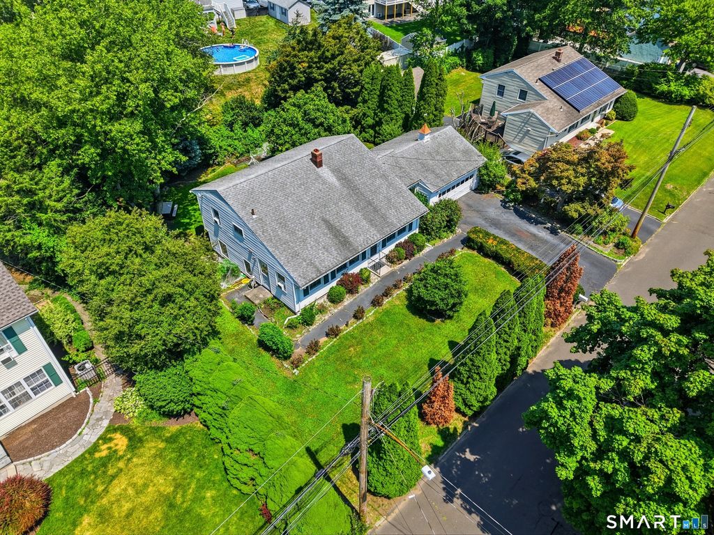 110 Ruby Lane, Stratford, CT 06614