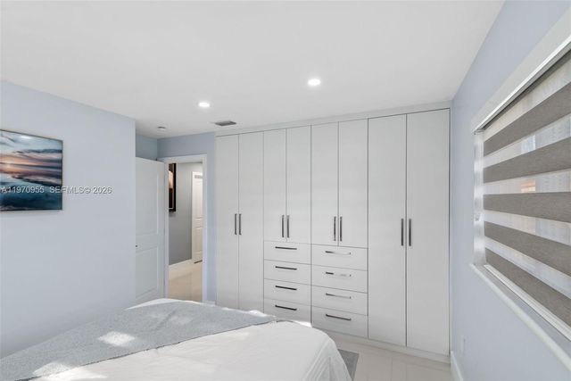 830 SW 93rd Ave 0, Miami, FL 33174