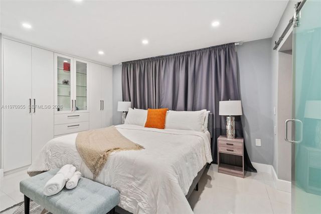 830 SW 93rd Ave 0, Miami, FL 33174