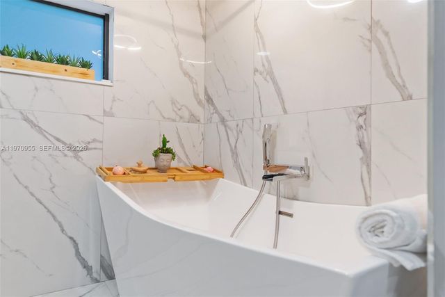 830 SW 93rd Ave 0, Miami, FL 33174