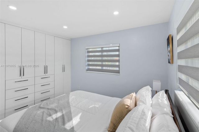 830 SW 93rd Ave 0, Miami, FL 33174