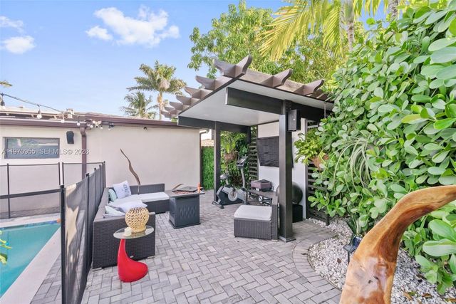 830 SW 93rd Ave 0, Miami, FL 33174