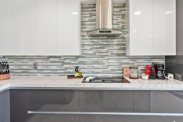 830 SW 93rd Ave 0, Miami, FL 33174