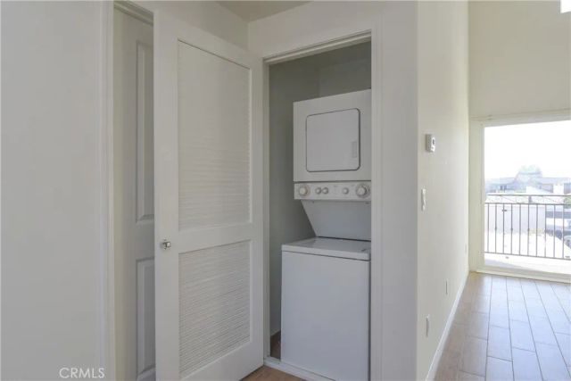 11925 KLING Street 206, Valley Village, CA 91607