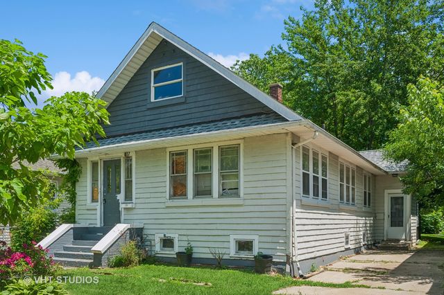 817 S Mcalister Avenue, Waukegan, IL 60085