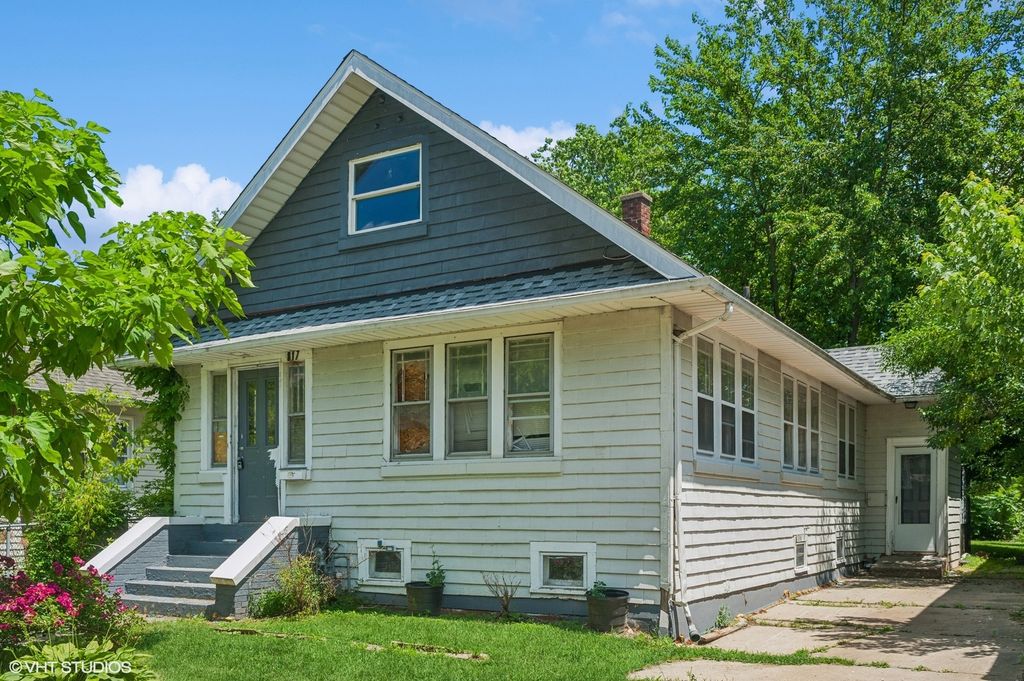 817 S Mcalister Avenue, Waukegan, IL 60085