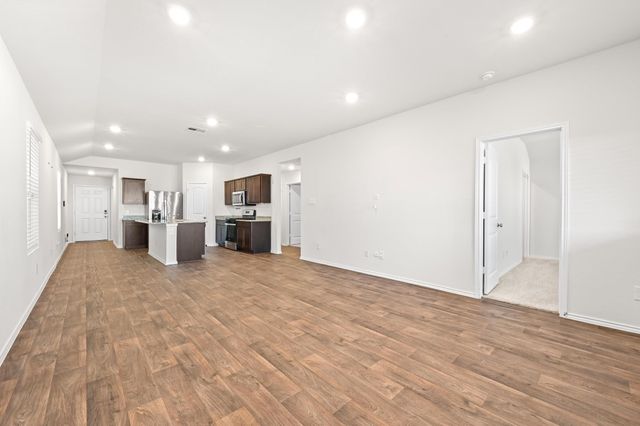 412 Sickle LOOP, Kyle, TX 78640