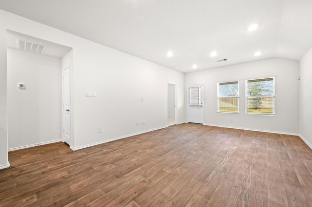 412 Sickle LOOP, Kyle, TX 78640