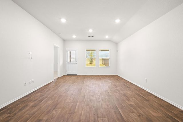 412 Sickle LOOP, Kyle, TX 78640