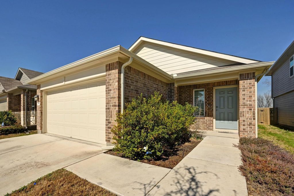 412 Sickle LOOP, Kyle, TX 78640