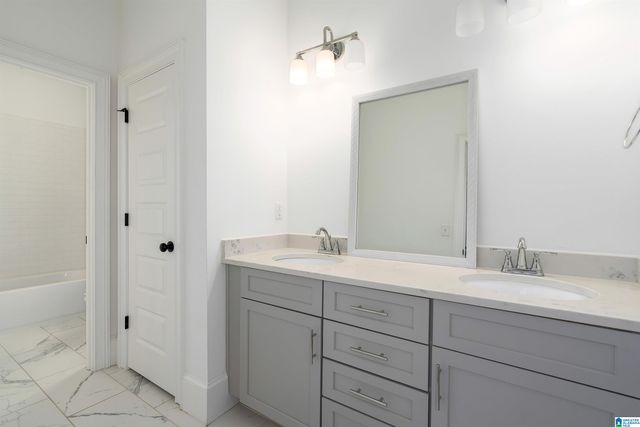 4391 VILLAGE GREEN CIRCLE, Hoover, AL 35226