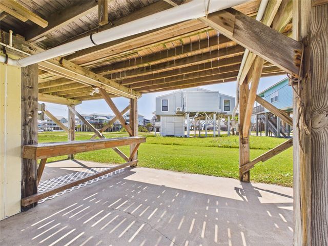 12878 Jean Lafitte Drive, Freeport, TX 77541
