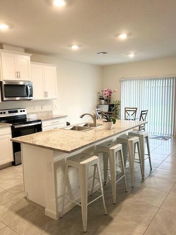 3526 SE Aberdeen Dr Drive SE, Palm Bay, FL 32909