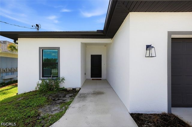 619 Cultural Park BLVD S, Cape Coral, FL 33990
