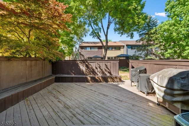 489 Brookside Ln, Hillsborough Twp., NJ 08844