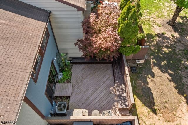 489 Brookside Ln, Hillsborough Twp., NJ 08844