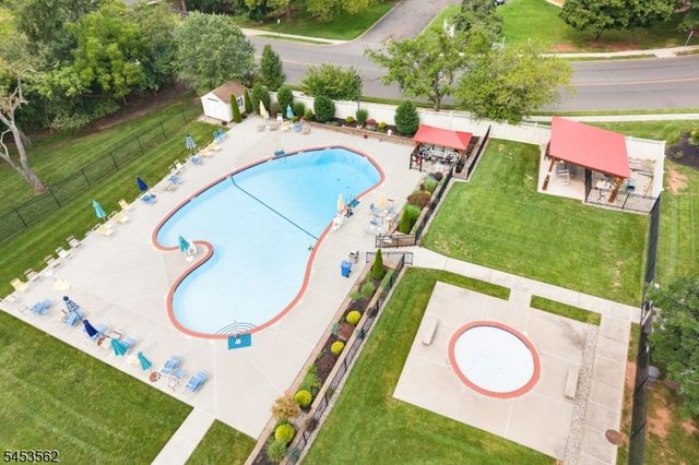 489 Brookside Ln, Hillsborough Twp., NJ 08844