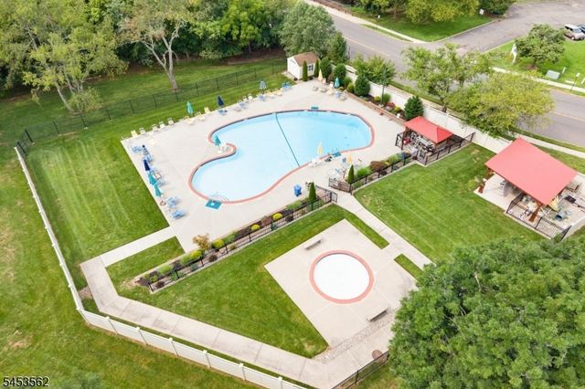 489 Brookside Ln, Hillsborough Twp., NJ 08844
