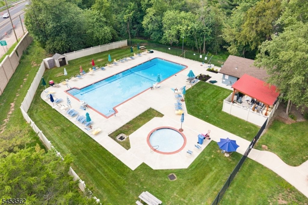 489 Brookside Ln, Hillsborough Twp., NJ 08844 — photo 2