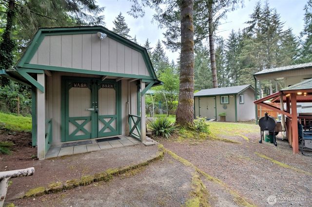 1261 E Lakeshore Drive W, Shelton, WA 98584