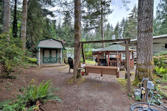 1261 E Lakeshore Drive W, Shelton, WA 98584