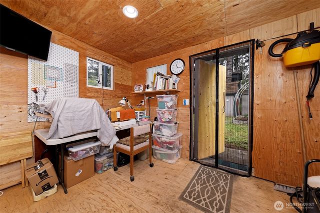 1261 E Lakeshore Drive W, Shelton, WA 98584