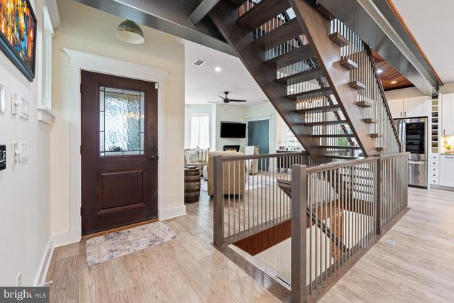 10 LAUREL AVE, Kingston, NJ 08528
