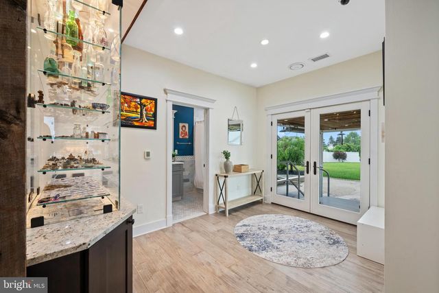 10 LAUREL AVE, Kingston, NJ 08528