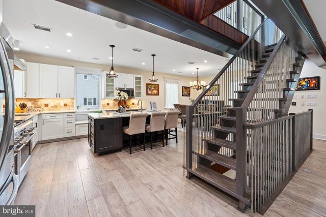 10 LAUREL AVE, Kingston, NJ 08528