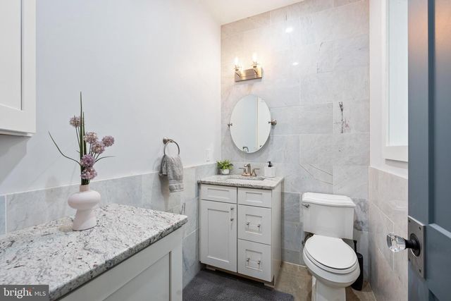 10 LAUREL AVE, Kingston, NJ 08528