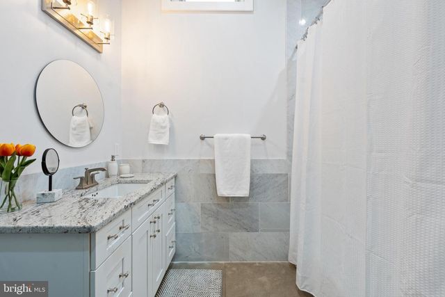 10 LAUREL AVE, Kingston, NJ 08528