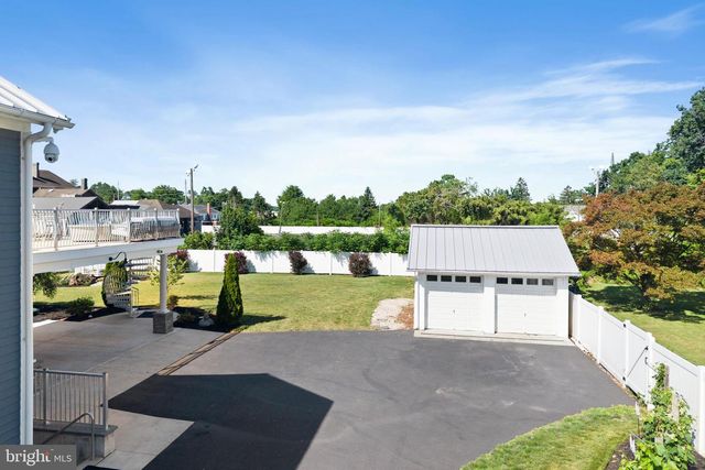 10 LAUREL AVE, Kingston, NJ 08528