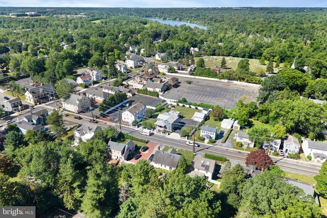 10 LAUREL AVE, Kingston, NJ 08528
