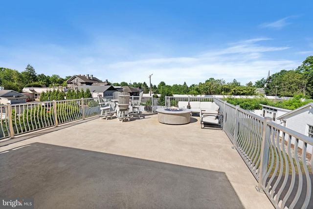 10 LAUREL AVE, Kingston, NJ 08528