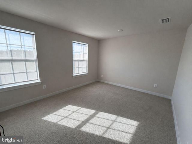 49 WINIFRED DR, Hanover, PA 17331