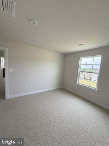 49 WINIFRED DR, Hanover, PA 17331