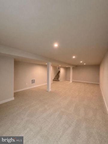 49 WINIFRED DR, Hanover, PA 17331