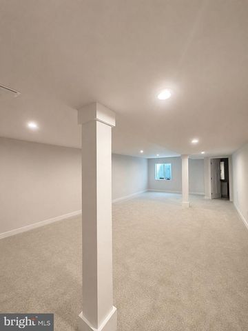 49 WINIFRED DR, Hanover, PA 17331