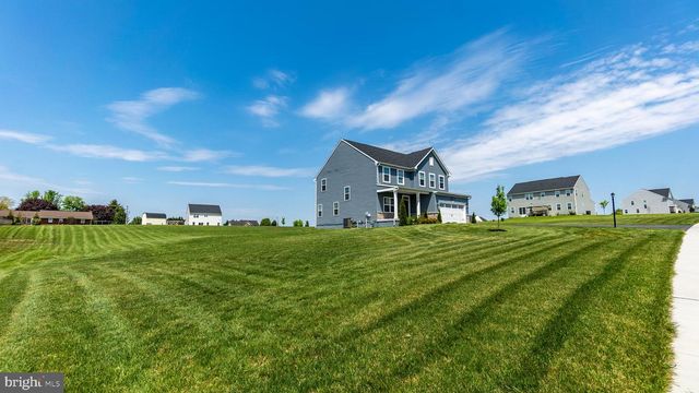 49 WINIFRED DR, Hanover, PA 17331