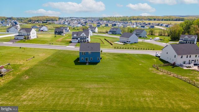 49 WINIFRED DR, Hanover, PA 17331