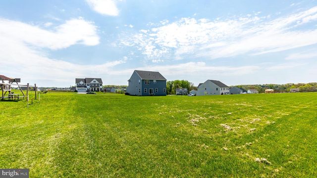 49 WINIFRED DR, Hanover, PA 17331