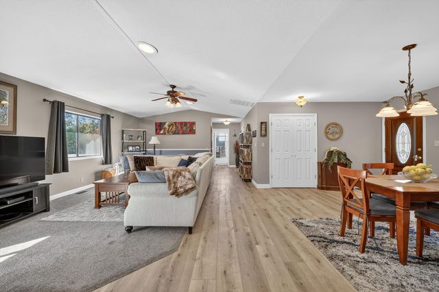 3817 Los Santos Dr, Cameron Park, CA 95682